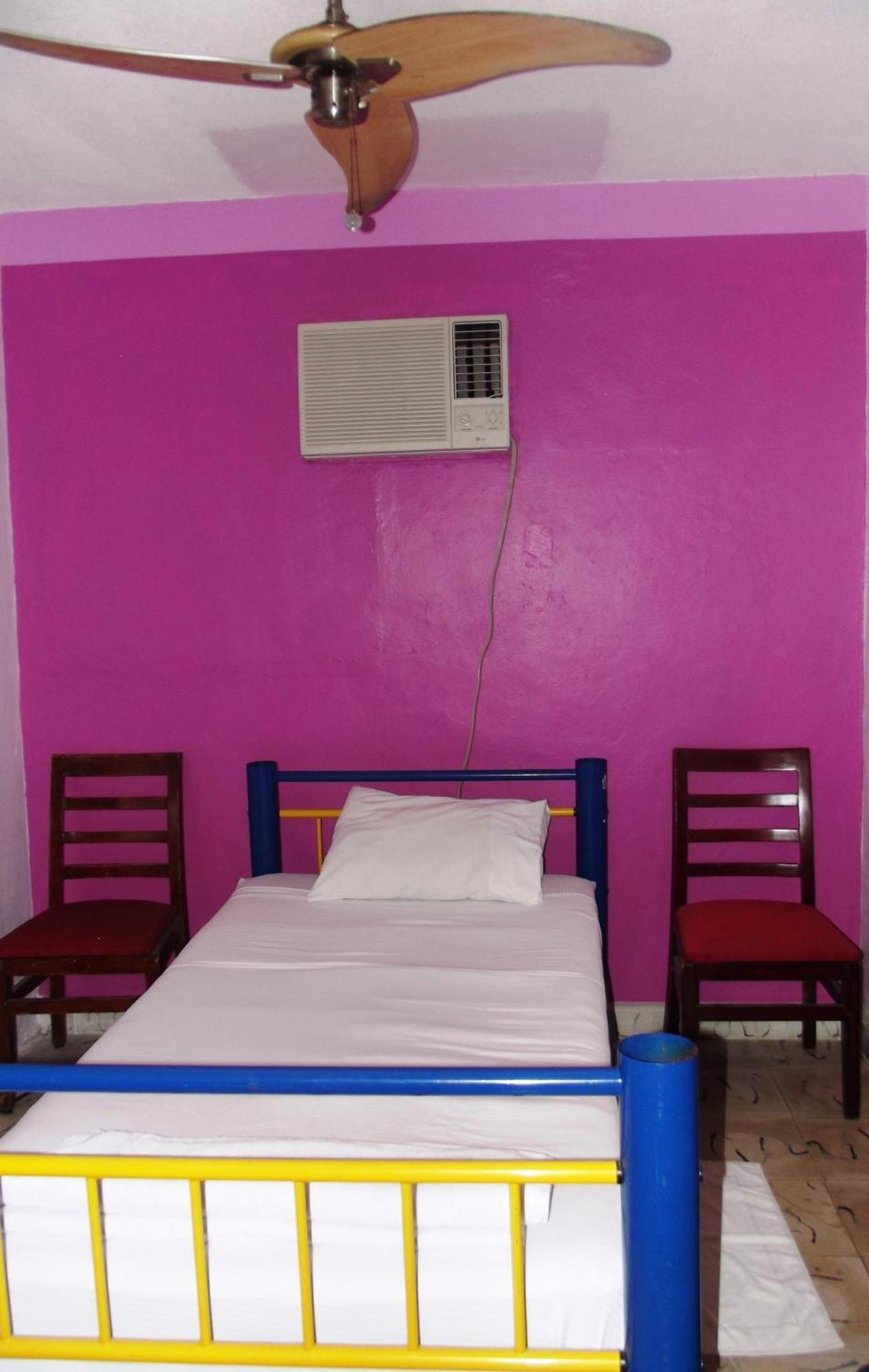 Hostel Mundo Maya Канкун Экстерьер фото