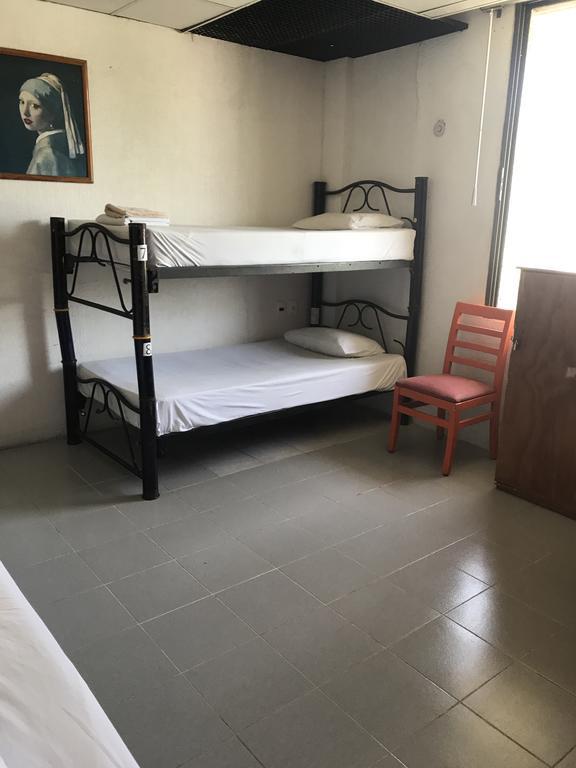 Hostel Mundo Maya Канкун Экстерьер фото