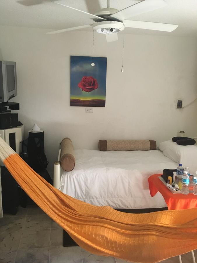 Hostel Mundo Maya Канкун Экстерьер фото