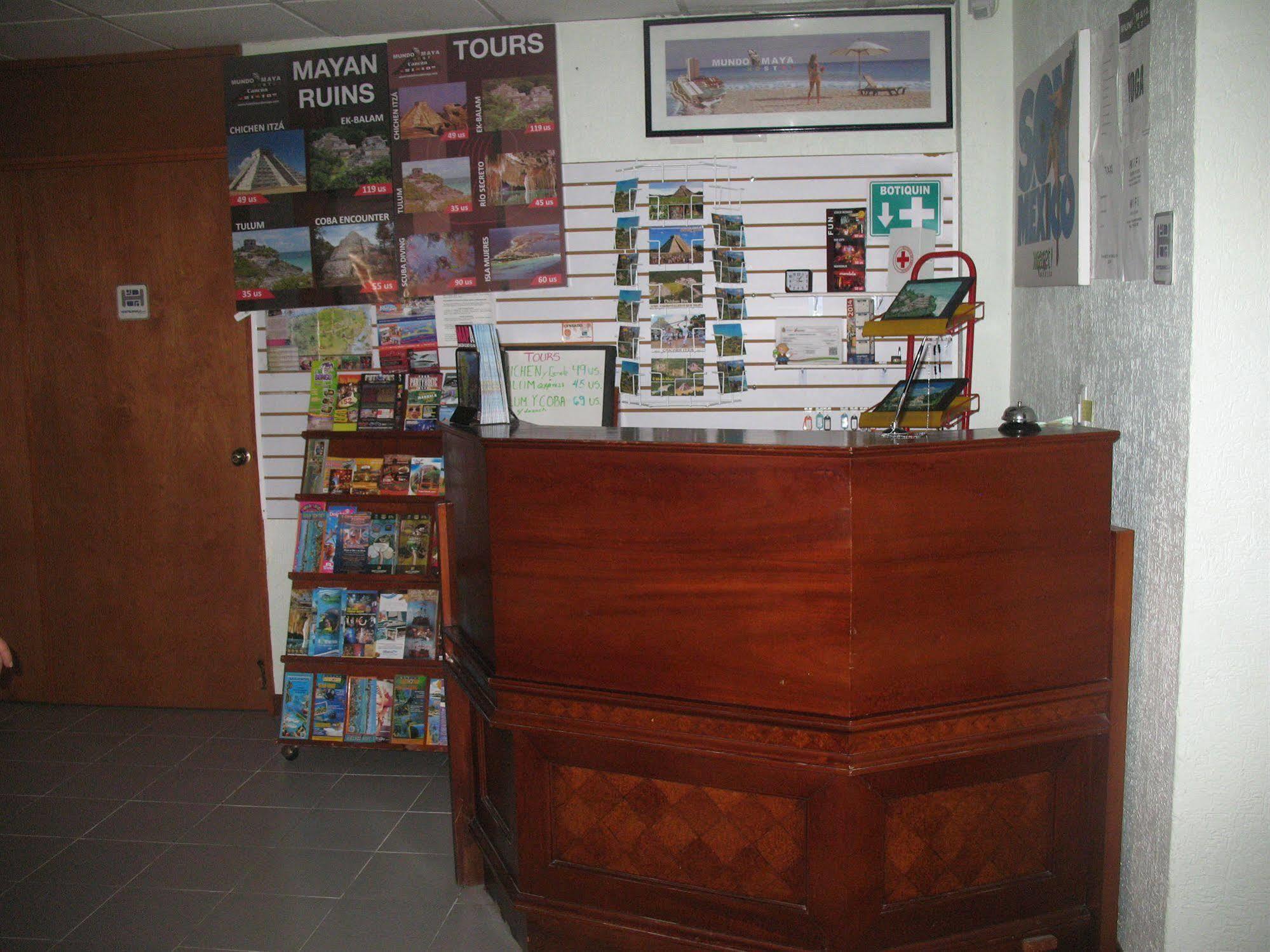 Hostel Mundo Maya Канкун Экстерьер фото